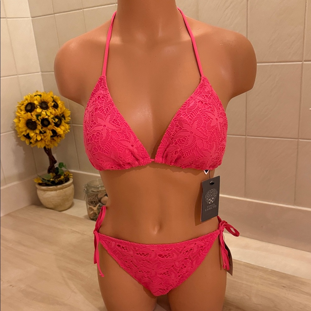 Vince Camuto Size Large 2 pc Bright Pink Crocheted String Bikini Set NWTs $118